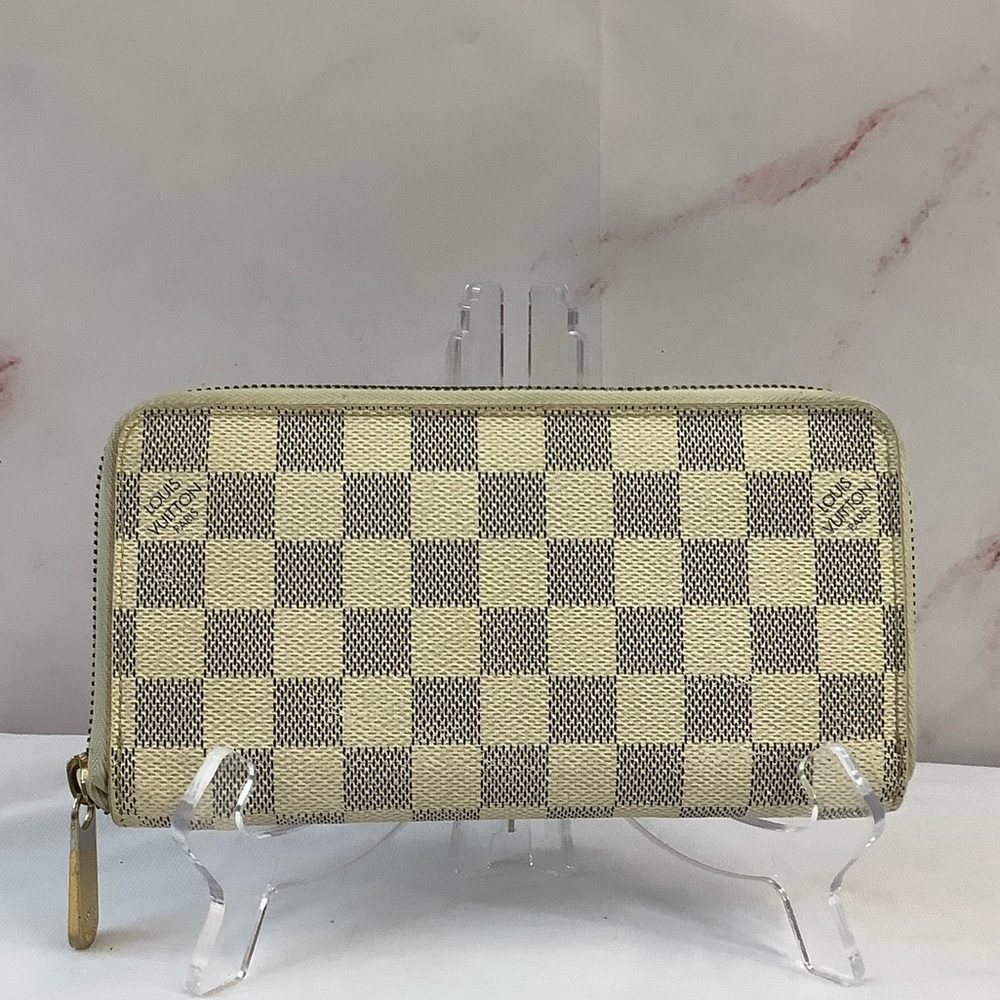GUC Louis Vuitton Damier Azur Zip Wallet